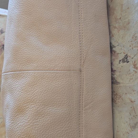 Tory Burch Marion Slouchy Tote - Picture 5 of 16